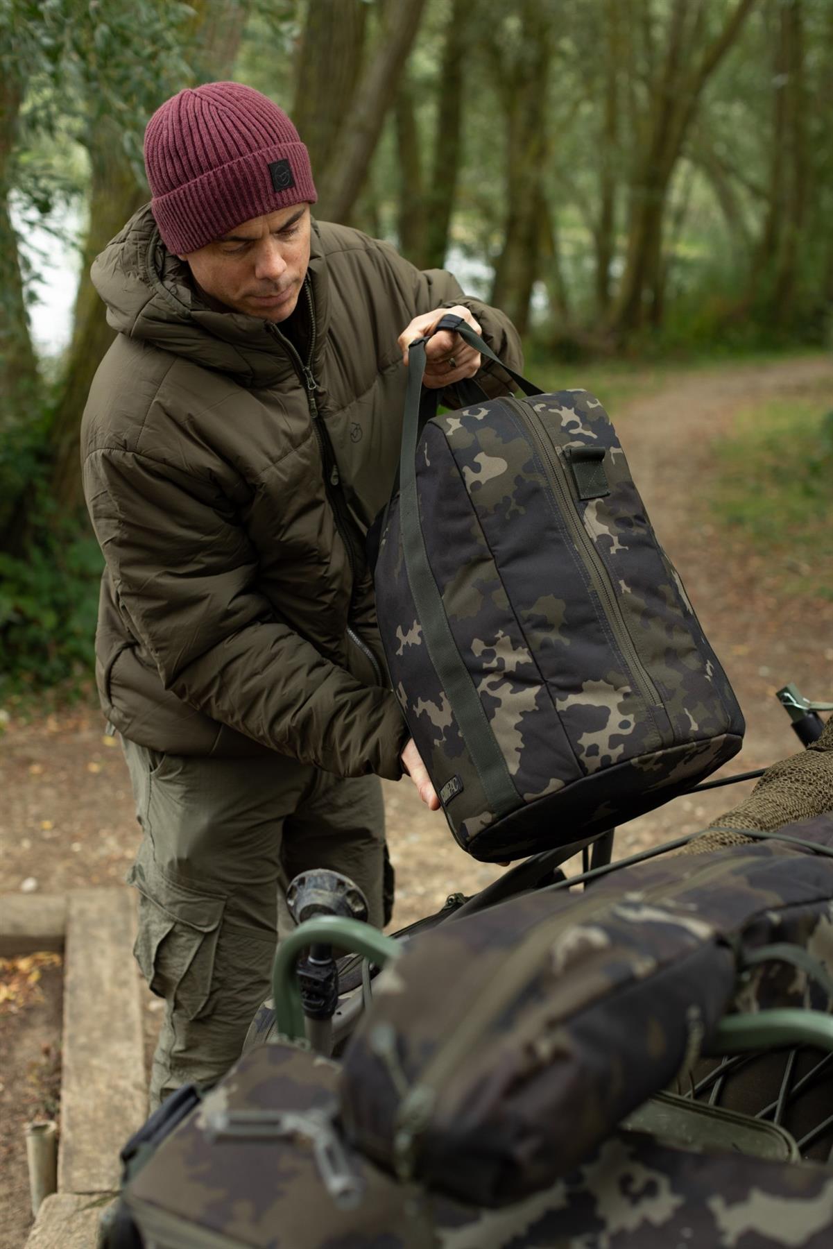 Korda Compac Cobb Bag Dark Kamo