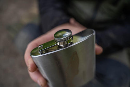 Korum Classic Hip Flask Barbel 7oz