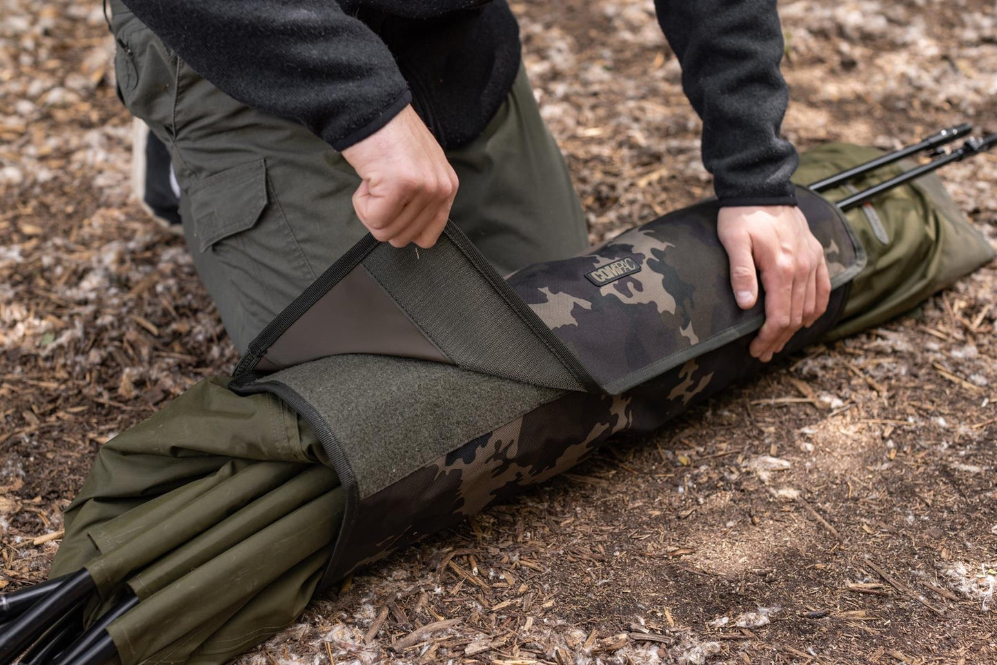 Korda Compac Bivvy Wrap Dark Kamo