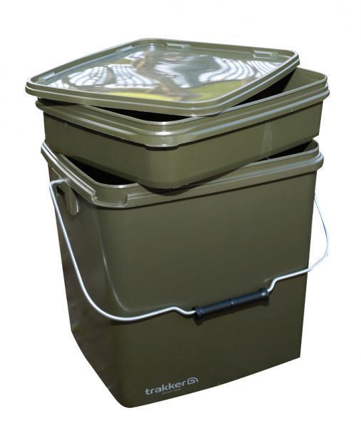 Trakker 13 Litre Olive Square Container Inc Tray